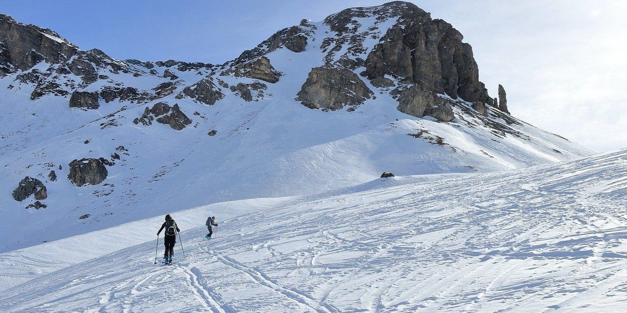 mountains-7831286_1280 rentabilidad de bolsas en febrero